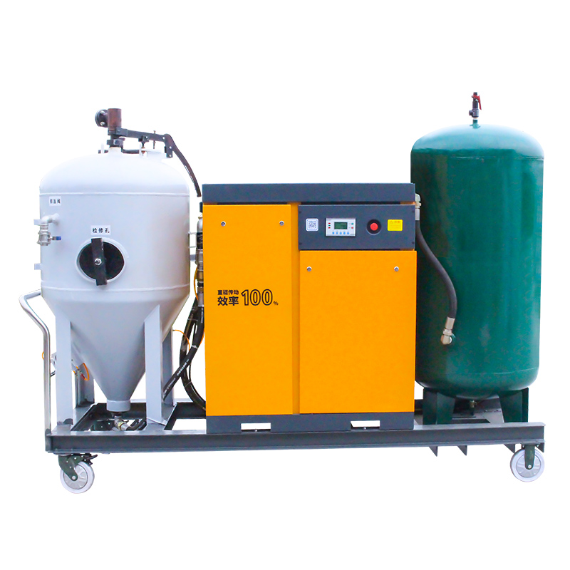 Sandblasting tank of water vapor sandblasting machine